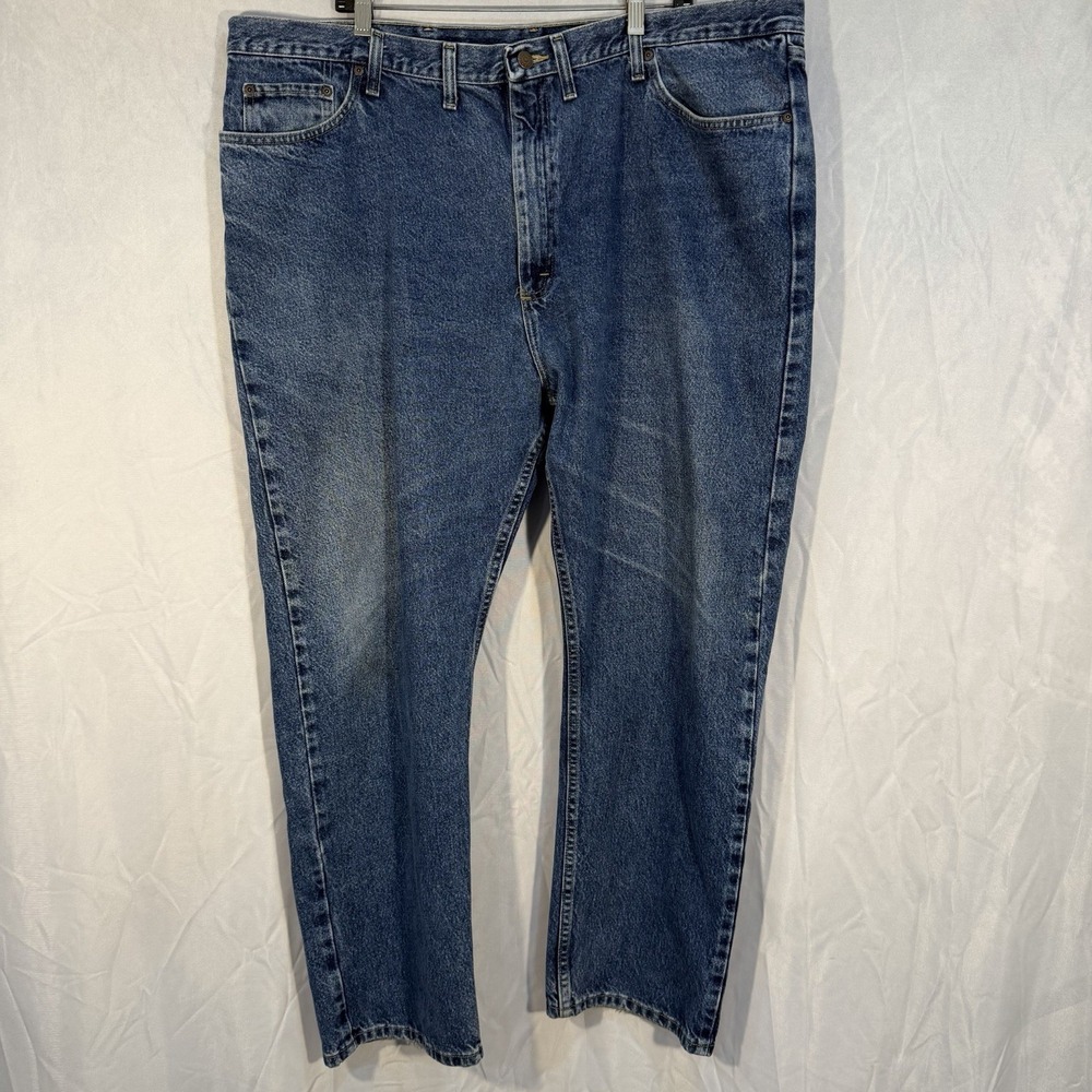 wrangler mens distressed Blue Jeans Fits A True 44x30 Medium Wash Blue